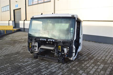 Schemat działania obracanej kabiny w prototypie MAN TGS