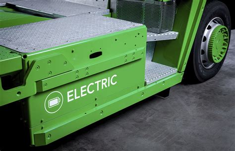 Elektryczny ciągnik Terberg RT253EV