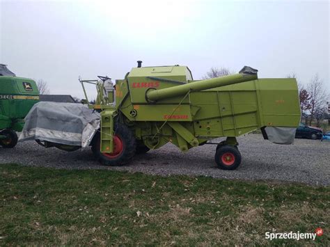 Rzut boczny kombajnu Claas Consul z zaznaczonymi wymiarami