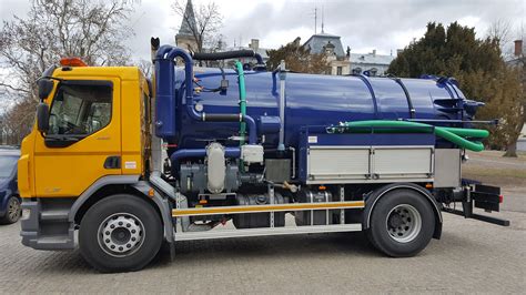 Profesjonalny samochód WUKO z pompą wysokociśnieniową