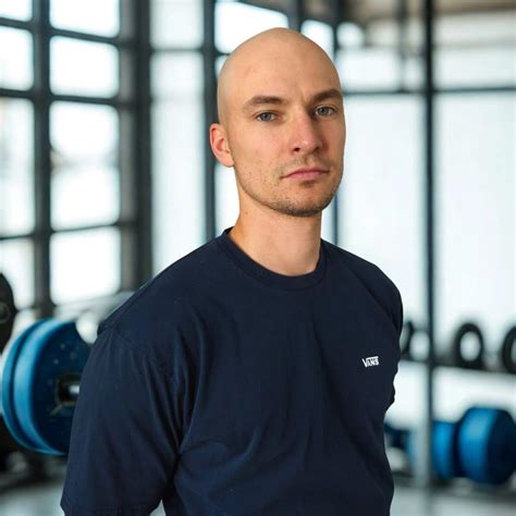 Zdjęcie przedstawiające Iwo Licznerskiego podczas zawodów lub pracy trenerskiej w klubie Kiritsu