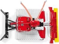 Zdjęcie wnętrza kabiny operatora ratraka PistenBully (ogólne ujęcie)