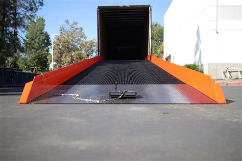 Infographics or scheme of a ramp for loading manure onto a trailer