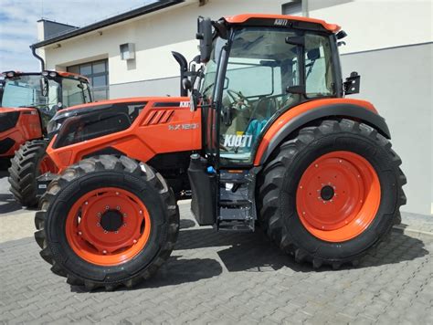 Zdjęcie ciągnika Kubota z oferty firmy Agrotim