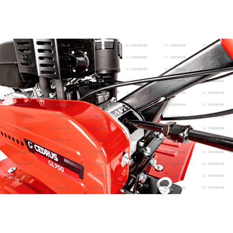 zdjęcie dźwigni napędu glebogryzarki Cedrus GL900