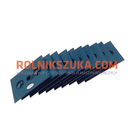 Zbliżenie na noże bijakowe kosiarki sadowniczej