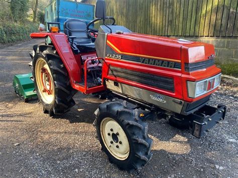 Yanmar FX235 - widok z boku