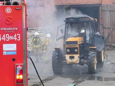 zdjęcie ciągnika rolniczego RS 09 w polu