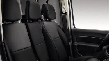 Wnętrze Renault Kangoo - widok z miejsca kierowcy