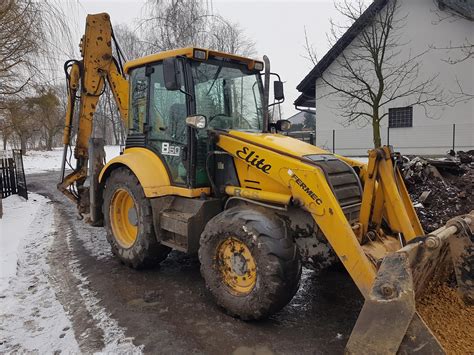 zdjęcie koparko-ładowarki Fermec/Terex 860 w akcji