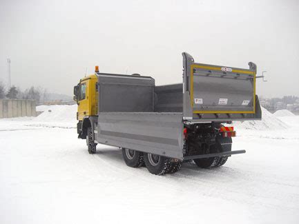 Wywrotka KH-kipper W3H z nową burtą hydrauliczną otwierana o pełne 180°