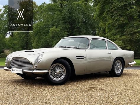 Klasyczny Aston Martin DB5