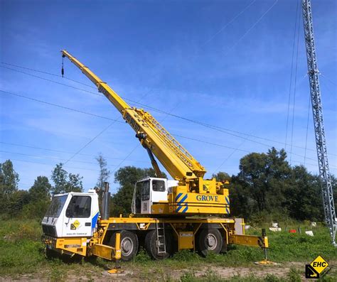 Zdjęcie archiwalne polskiego żurawia samojezdnego z serii POLAN