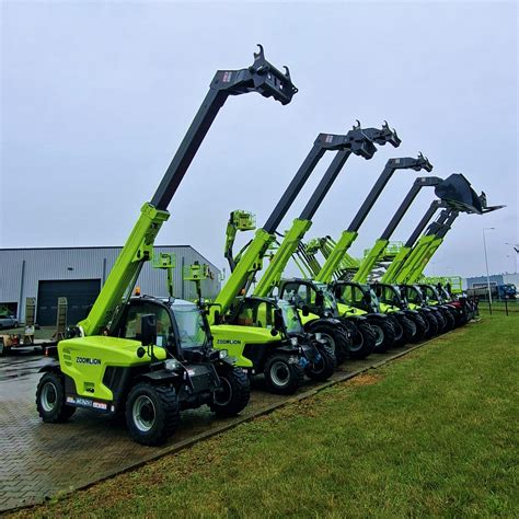 Ładowarka teleskopowa Zoomlion ZTH2506 w akcji