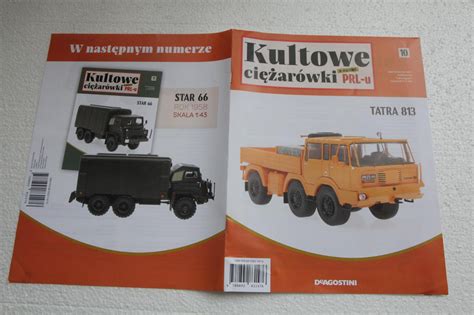 Zestawienie modeli ciężarówek i wywrotek z epoki PRL na dioramie