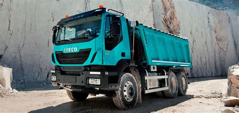 Zdjęcie przedstawiające nowoczesną kabinę Iveco Trakker Hi-Track