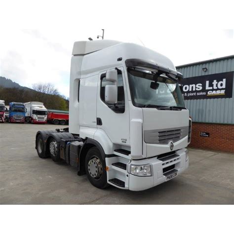 Thematic photo of Renault Premium 450 tractor unit
