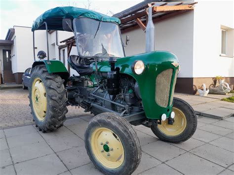 Ursus C-325 z budką traktorzysty, opcjonalne wyposażenie
