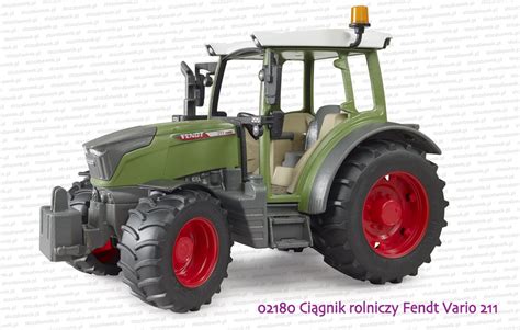 Zabawkowy ciągnik Bruder Fendt z otwartą kabiną i możliwością dołączenia przyczepy