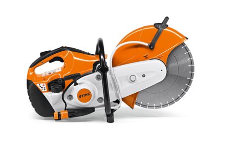 Widok ogólny przecinarki spalinowej Stihl TS 420 z zamontowaną tarczą 350 mm