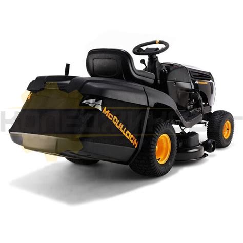 Zdjęcie traktorka McCulloch M115-77TC Hydro podczas koszenia trawnika