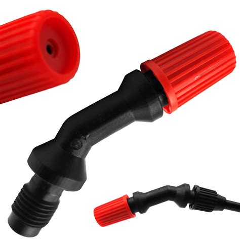 zdjęcie opryskiwacza ręcznego 5l w użyciu w ogrodzie