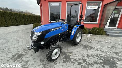 Zdjęcie ciągnika Solis S110 w terenie