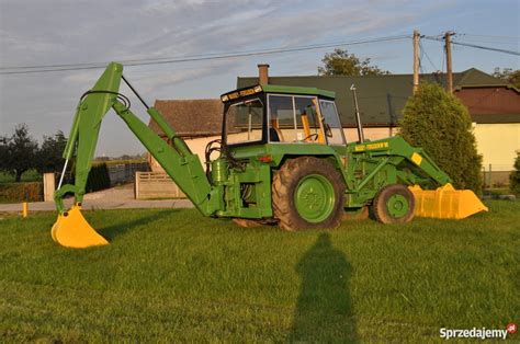 Massey Ferguson 965 koparko-ładowarka, widok ogólny przed naprawą