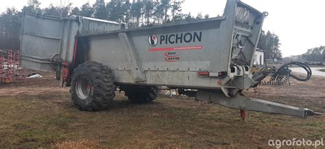 zdjęcie nowoczesnego rozrzutnika Pichon MK45T/50T