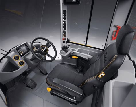 wnętrze kabiny JCB CommandPlus