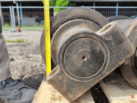 Zdjęcie przykładowej rolki napinacza JCB