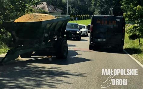 zdjęcie symbolizujące wypadek z udziałem maszyny rolniczej