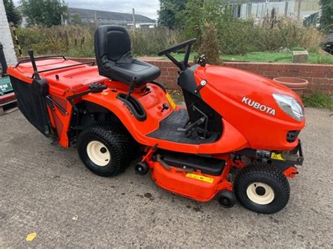 Thematic photo of Kubota GR1600-II garden tractor