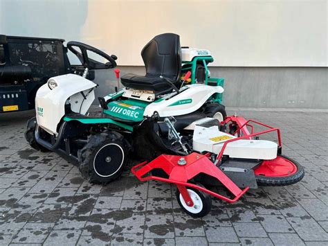 traktorek kosiarka z kosiskiem bocznym