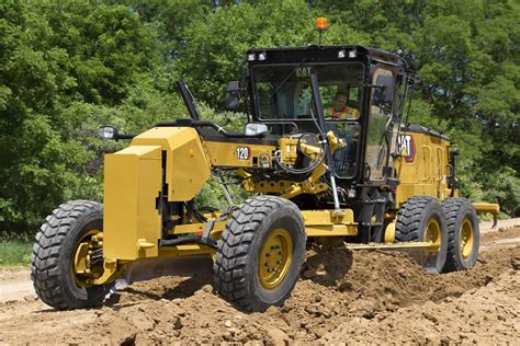 Photo of Caterpillar 120 AWD grader performing roadworks in Elk municipality