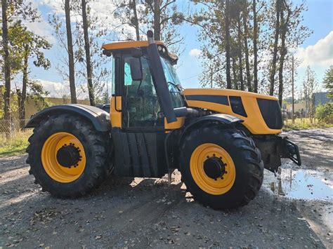 JCB Fastrac 8250 w akcji na polu