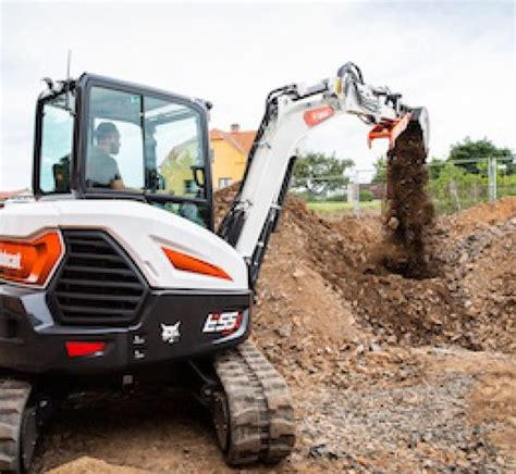 Zdjęcie nowej minikoparki Bobcat z serii R2.