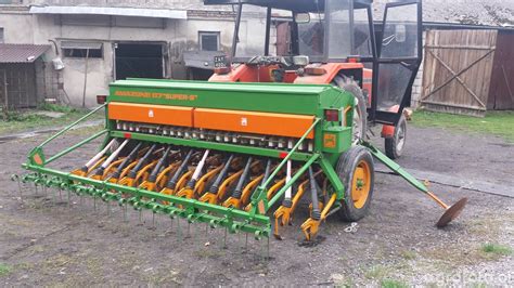 zdjęcie siewnika Amazone D7