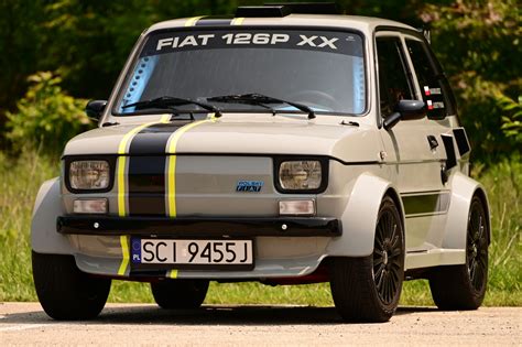 Zdjęcie pojazdu CARGO - elektrycznej wywrotki trzykołowej.