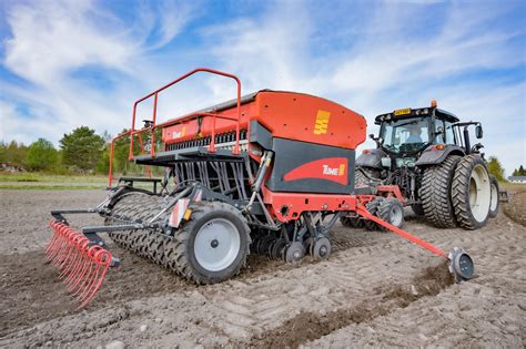 The Tume-Agro Oy factory or a general overview image of Tume seed drills