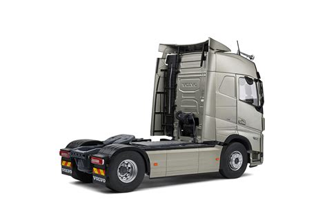 Ilustracja przedstawiająca różne typy kabin Volvo FH (XXL, XL, Globetrotter, Sypialna, z obniżonym dachem)