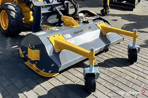 Kosiarka bijakowa hydrauliczna zamontowana na ciągniku