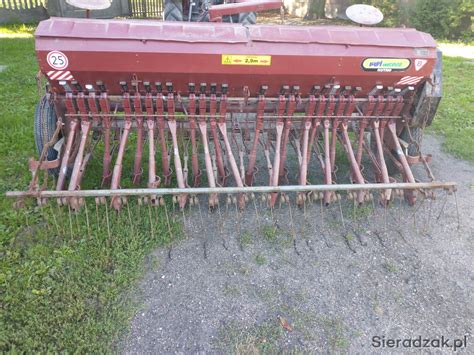 zdjęcie siewnika Poznaniak w dobrym stanie technicznym