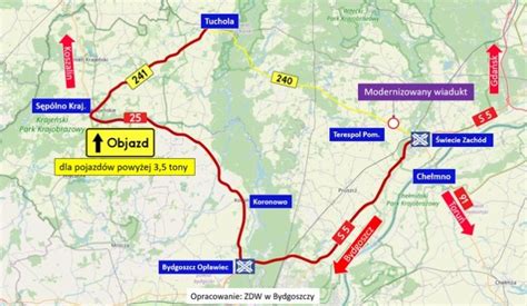 Mapa objazdów dla samochodów osobowych i ciężarowych wokół miejsca wypadku w Tarnobrzegu.