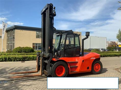 Thematic photo of a Linde H140 diesel forklift operating in an industrial environment