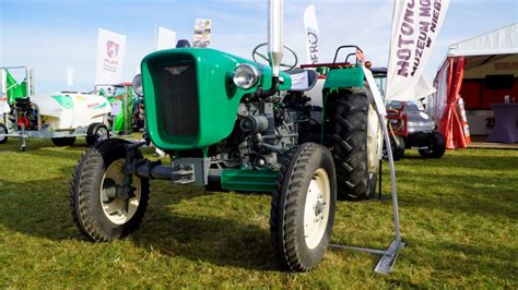 Ursus C-342 z silnikiem Perkinsa
