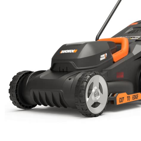 Zdjęcie kosiarki akumulatorowej WORX WG761E