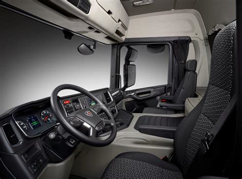 Zdjęcie wnętrza kabiny Scania R440