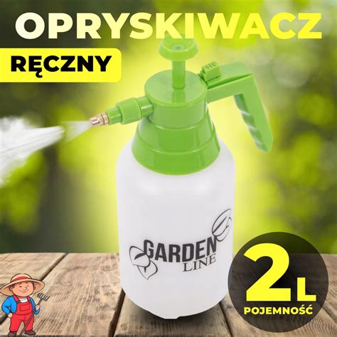 Opryskiwacz ogrodowy z regulowaną dyszą, widok na nowoczesny design