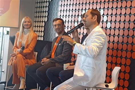 Zgromadzenie pracowników Volvo w polskim oddziale